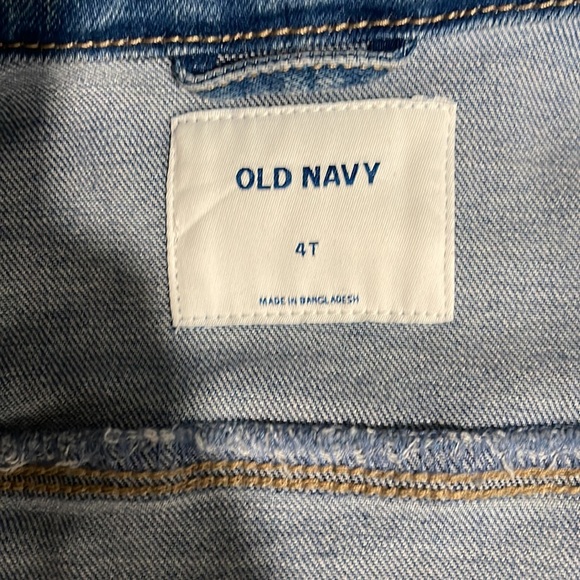 Toddler girls size 4T old navy button jean jacket. Excellent condition - Picture 4 of 7